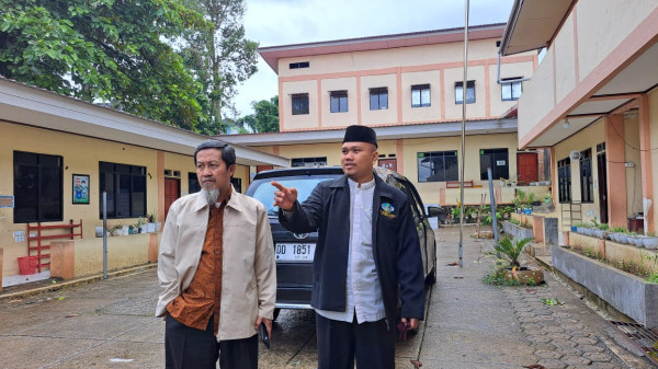 Ketua DPP Wahdah Islamiyah Bidang 1 Kunjungi Sekolah Milik Wahdah di Mamuju