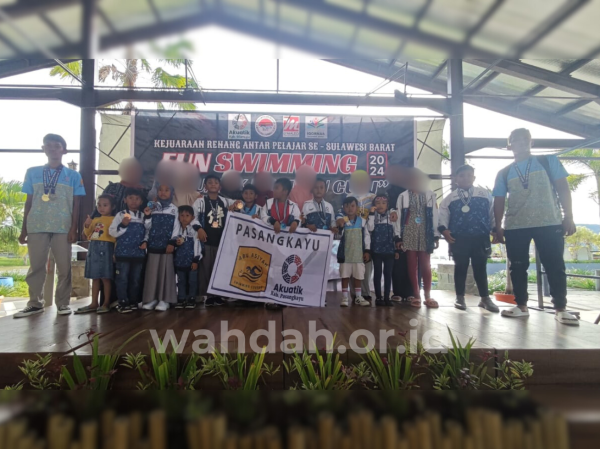 12 Peserta Didik Sekolah Wahdah Pasangkayu Sukses Raih 18 Medali di Kejuaran Renang Se-Sulbar